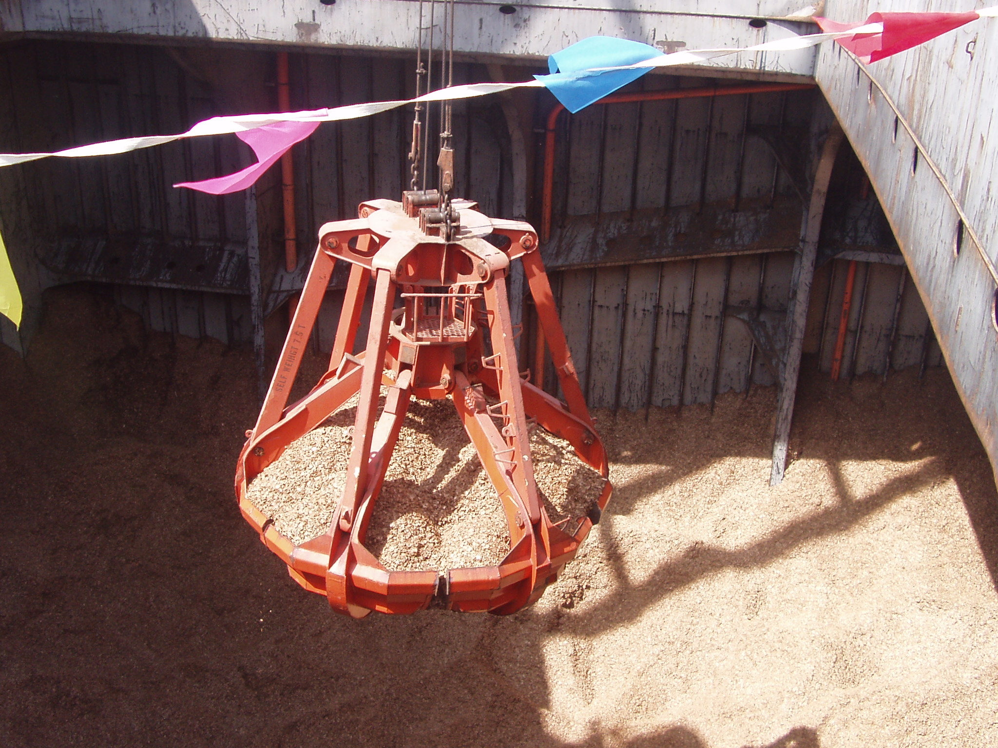 Four Ropes Orange Peel Grab Shanghai Janus Grab